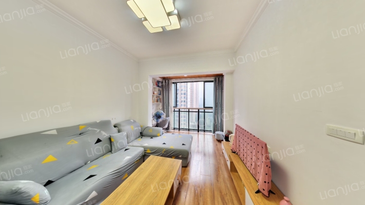 富力城繁华里二手房实景图