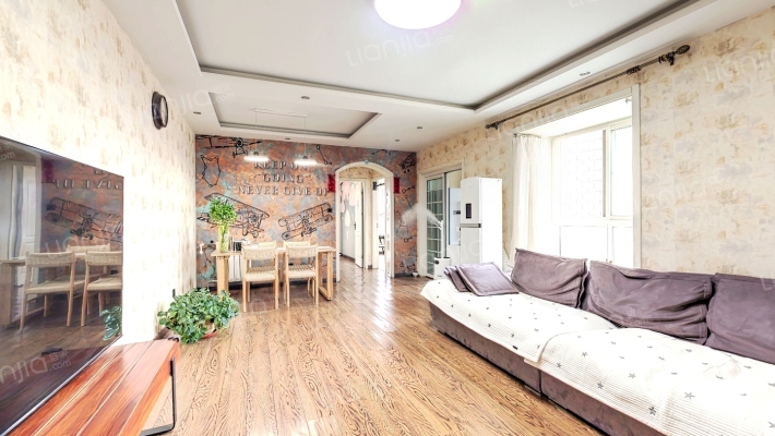 红专路生活小区(南小院)二手房实景图