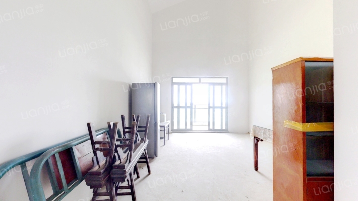 梁台煦府二手房实景图