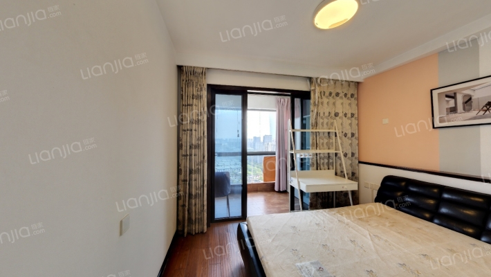 太阳国际公寓二手房实景图