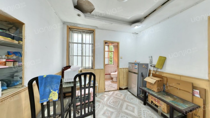 梅园社区二手房实景图