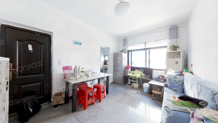 井冈山大道自来水公司宿舍二手房实景图