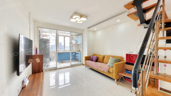 锦西国际二手房实景图