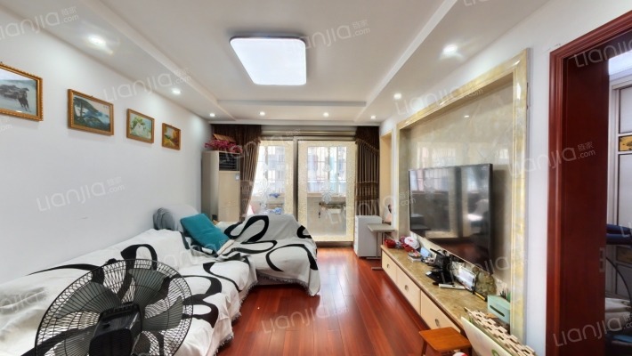 何山花园南区二手房实景图