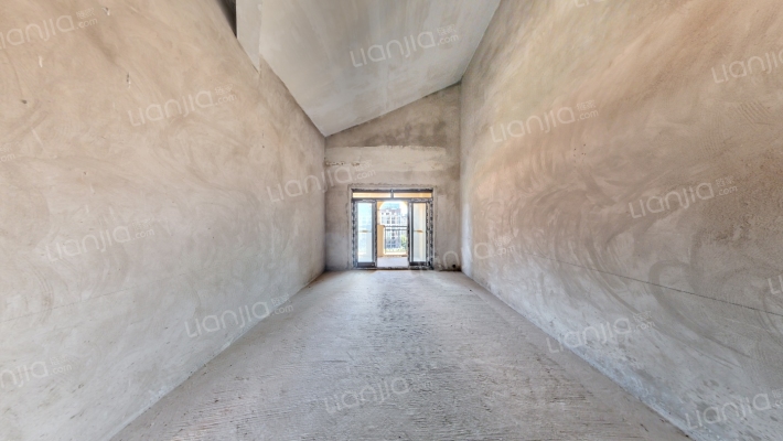 盛唐叠彩山一期二手房实景图