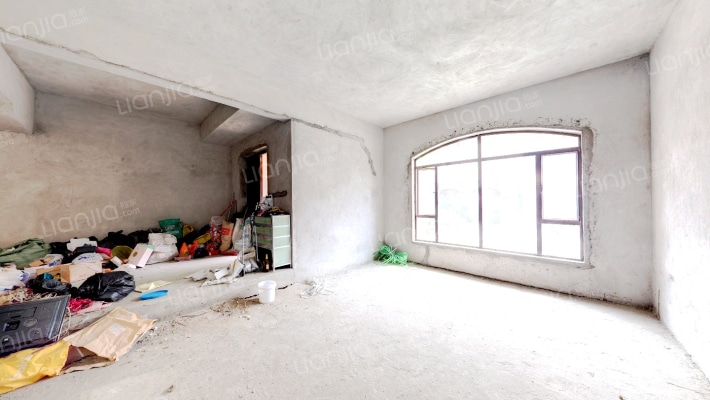 雅翠华庭二手房实景图