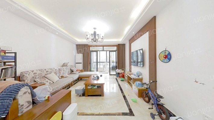 汉港凯旋城二手房实景图