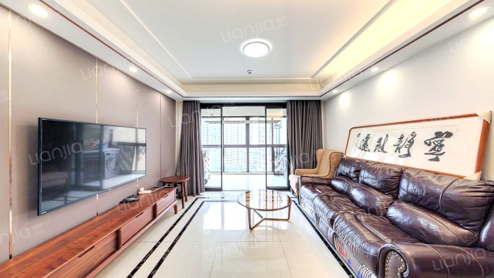 绿地中央广场三期二手房实景图