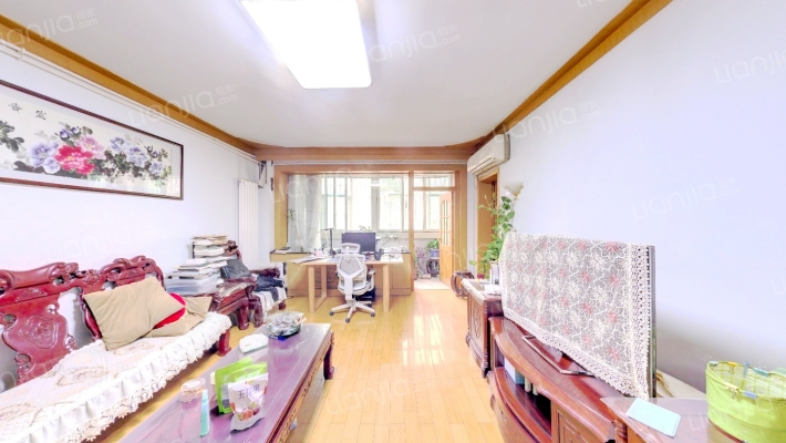 静宁路电视台家属院二手房实景图