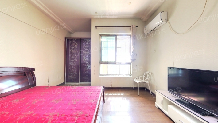 东方丽池二手房实景图