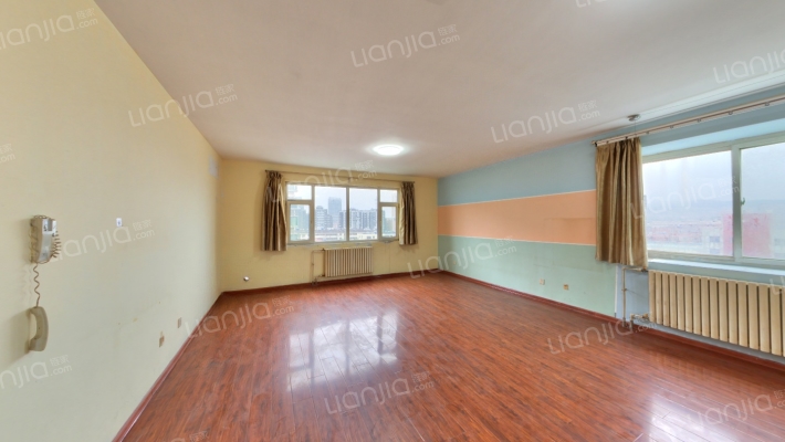 紫光花园二手房实景图