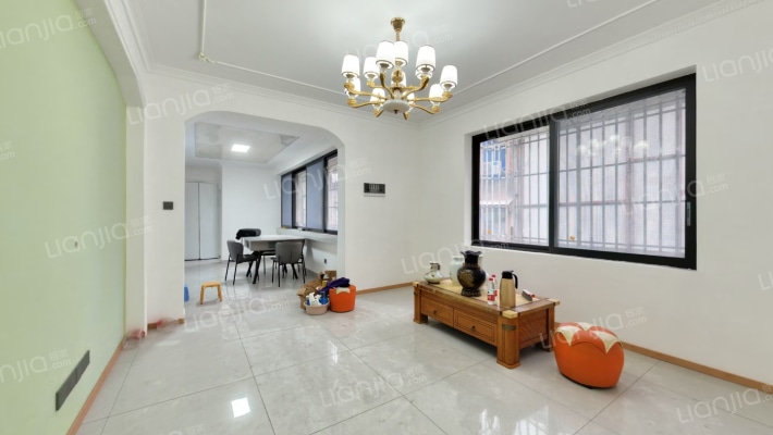 逸苑二手房实景图