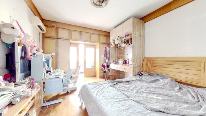 公交一村二手房实景图