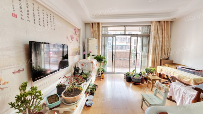 银馨花园二手房实景图