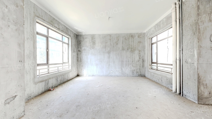 绿地翠谷二手房实景图