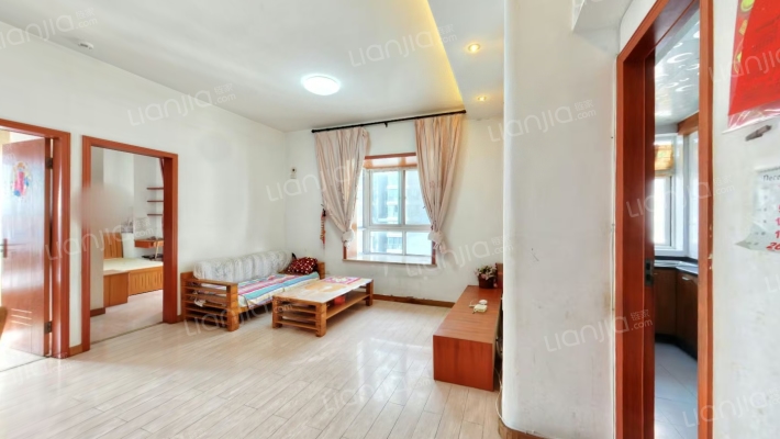 舞台天下二手房实景图