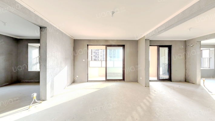 鸿樾府二手房实景图