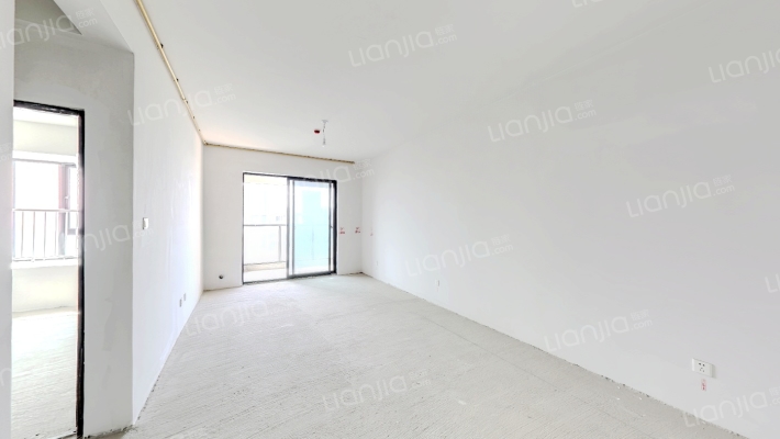 滨沁华庭二手房实景图