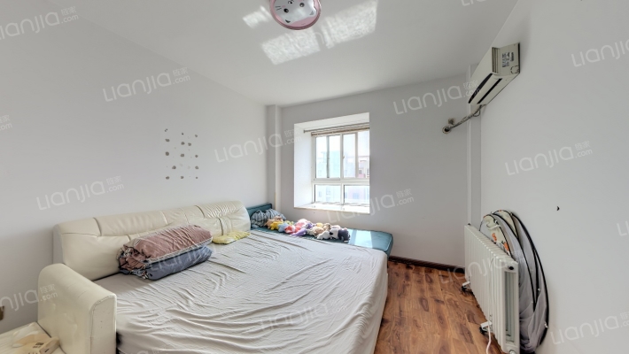 新泾公寓二手房实景图