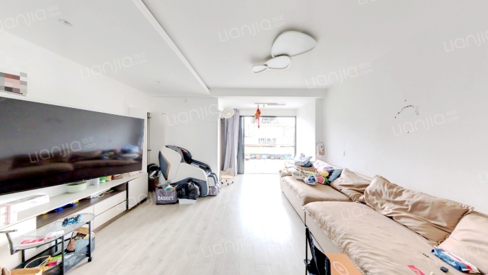 鸿源小区二手房实景图