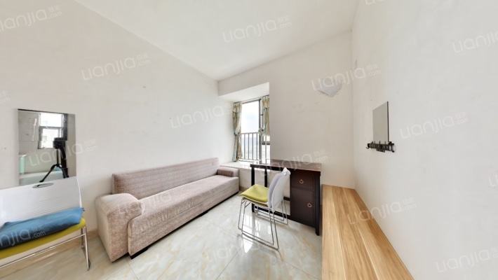 临江苑西区二手房实景图