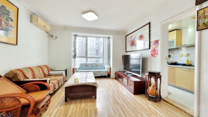 水上华城二手房实景图