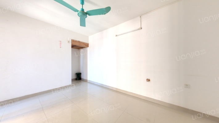 苗和苑二手房实景图