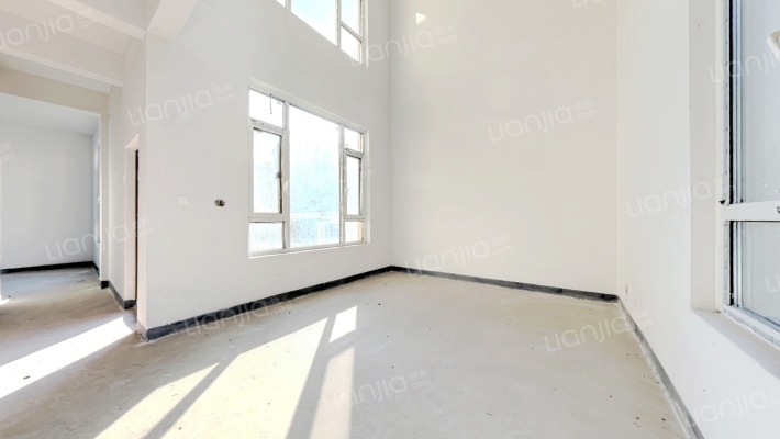 三庆龙山墅二手房实景图