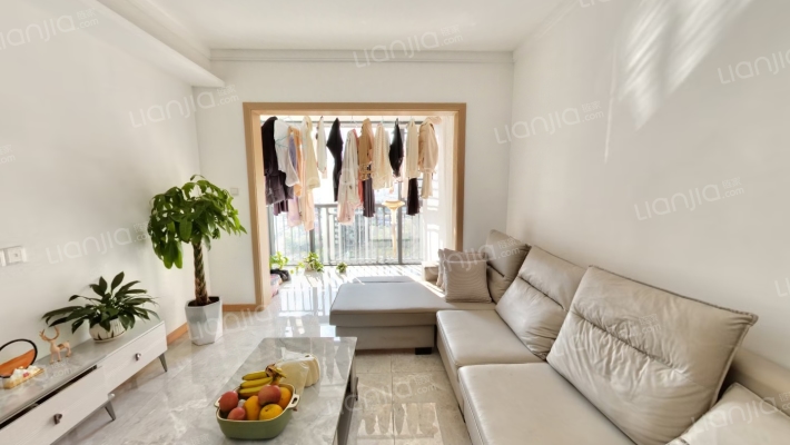 百集龙广场滇池一英里二手房实景图