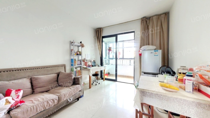 新鹿花苑三期二手房实景图