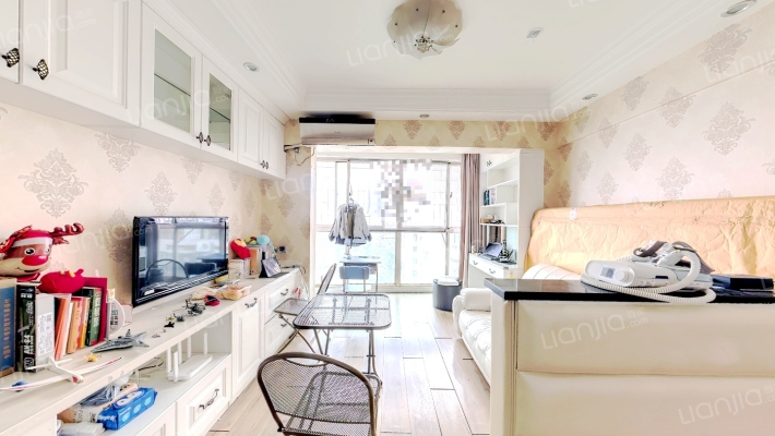 宝马花园二手房实景图