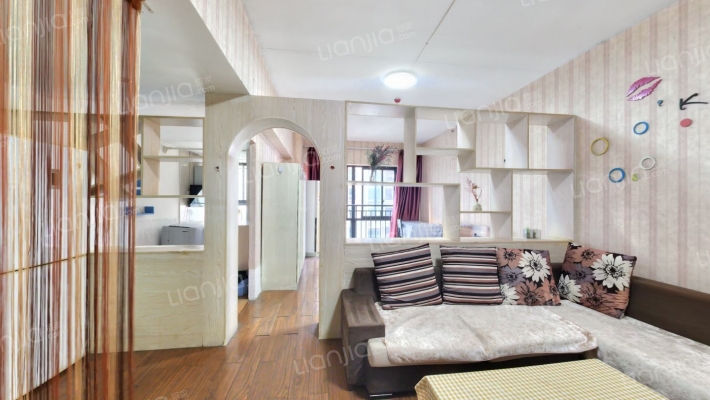 重庆湾公寓二手房实景图