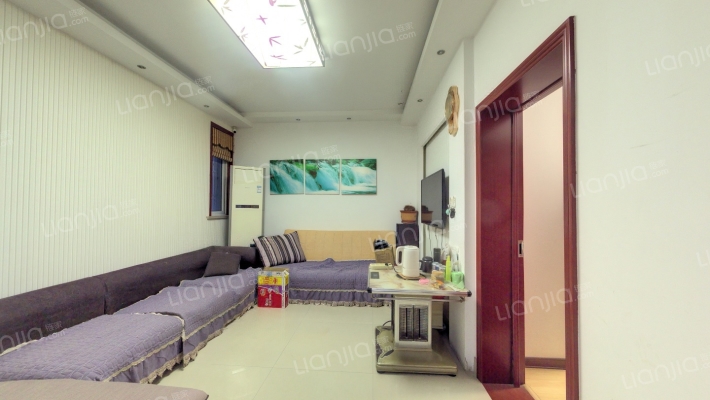 虹亚名居二手房实景图