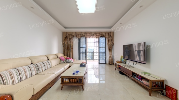 山语豪庭二手房实景图