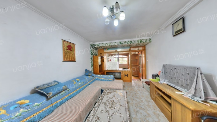 新贵都A区二手房实景图