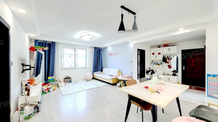 玉兰四村二手房实景图