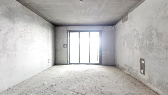 康馨云墅二手房实景图