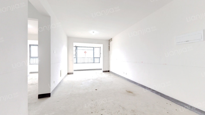 蓝光睿创新筑沁泽园二手房实景图