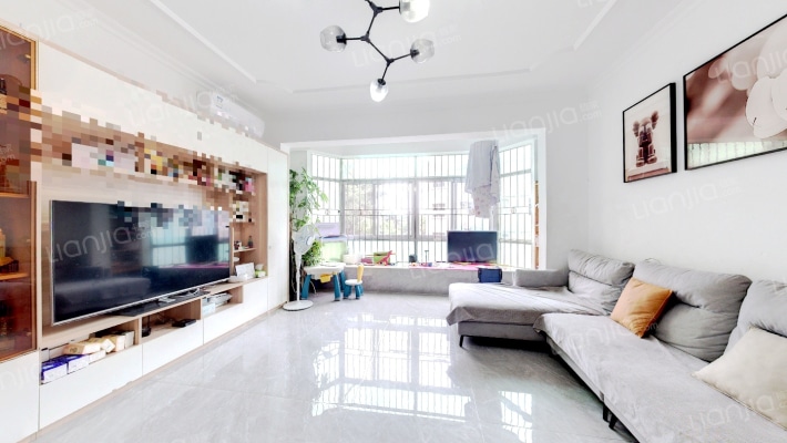 新龙岗花园北区二手房实景图