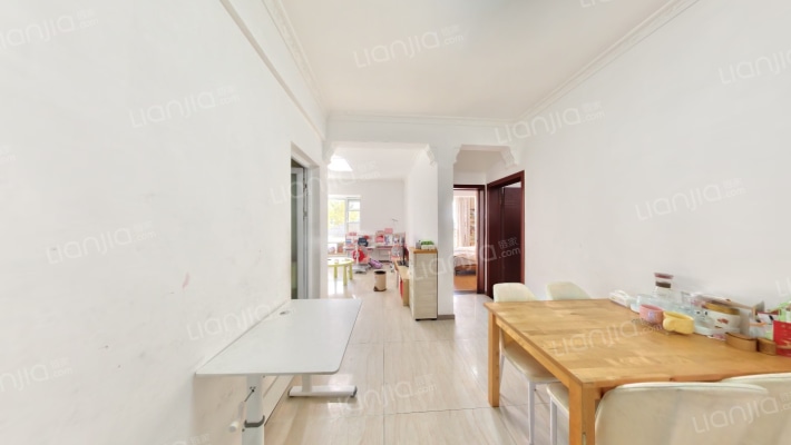 水润尚居二手房实景图