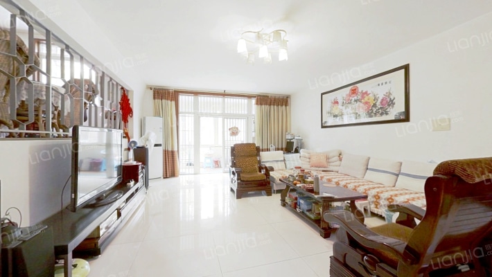 银丰别墅二手房实景图