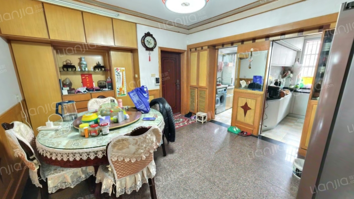 老轻院小区二手房实景图