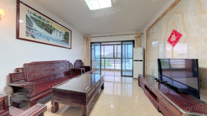 朗晴假日五期二手房实景图