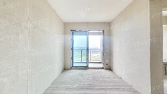 融创云湖十里B区二手房实景图