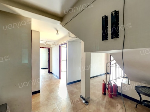 整租·龙湖时代天街 1室0厅 东南