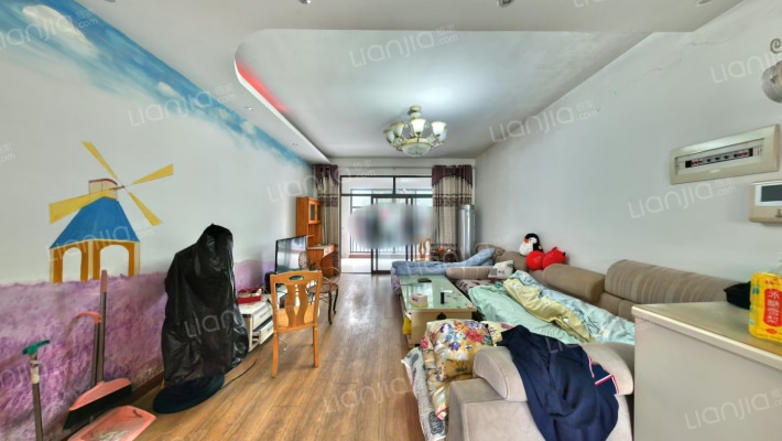 格兰小镇二手房实景图