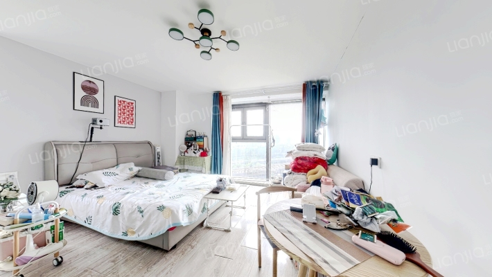 中辰优唐广场二手房实景图