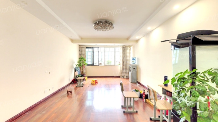 龙翔苑二手房实景图