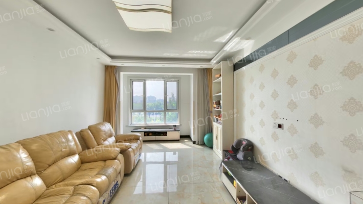 泰达御景二手房实景图