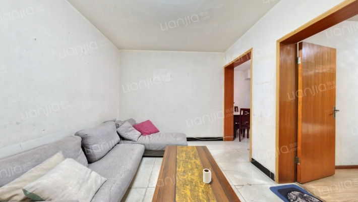 玉林南街10号二手房实景图